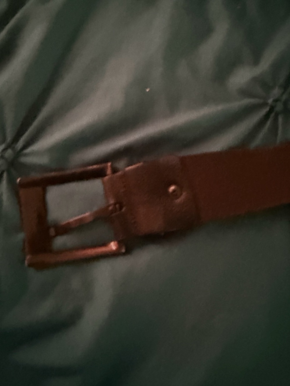 Gucci Black Leather Men’s Belt with Branded Silver-Tone Buckle - Picture 5 of 6